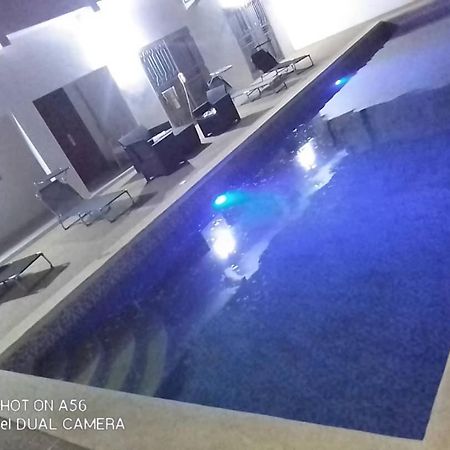 Villa Diambars Sali Tapé Екстериор снимка