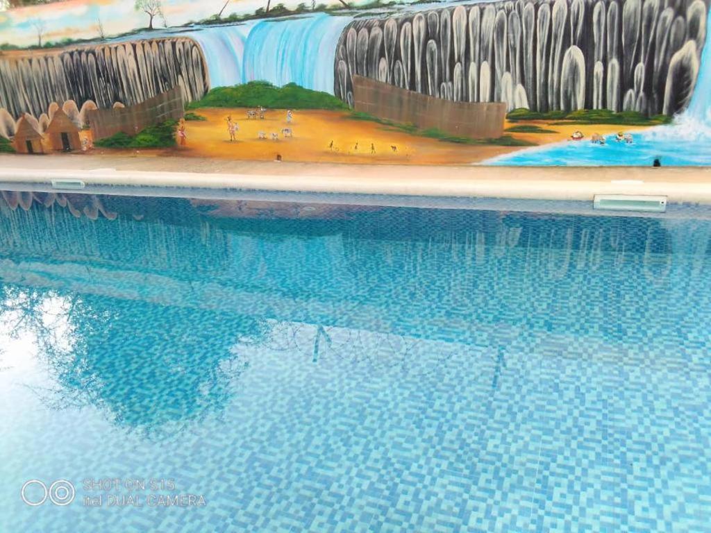 Villa Diambars Sali Tapé Екстериор снимка