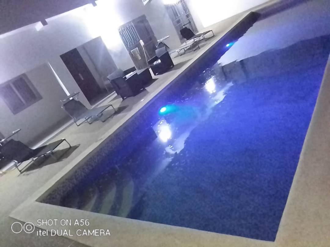 Villa Diambars Sali Tapé Екстериор снимка